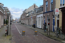 909636 Gezicht in de Herenweg te Utrecht, met de huizen Herenweg 73 (rechts) -hoger.
